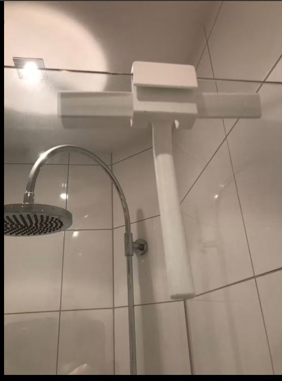 Customer review photo from IT